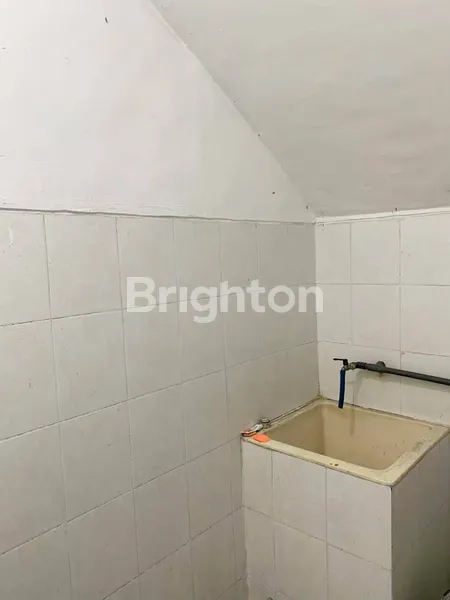 image DISEWAKAN RUKO BUBUTAN LOKASI STRATEGIS TENGAH KOTA SURABAYA (4)