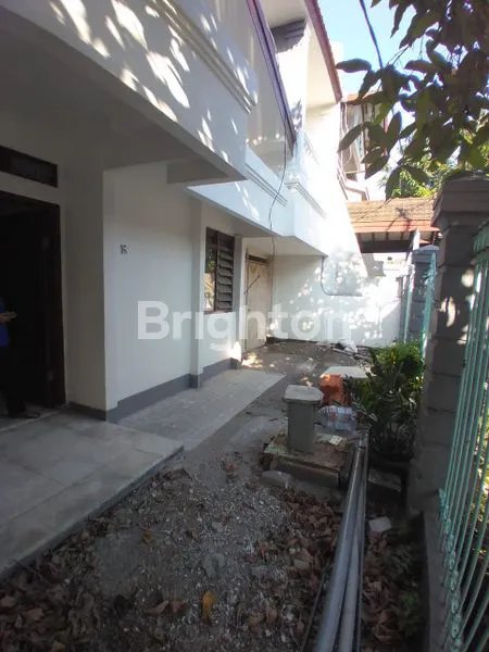 image RUMAH 2 LANTAI MENANGGAL SURABAYA SELATAN (3)