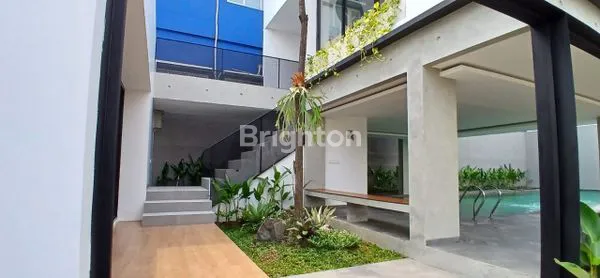 image RUMAH STRATEGIS, NYAMAN, DAN ASRI (6)