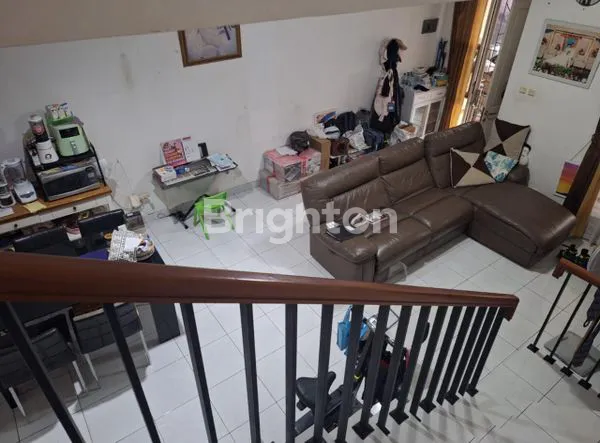 image RUMAH SEMI FURNISH PINGGIR JALAN FI TAMAN SEMANAN INDAH JAKARTA BARAT (3)