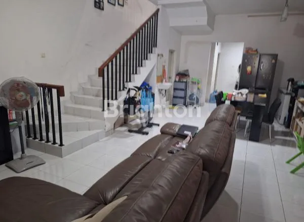 image RUMAH SEMI FURNISH PINGGIR JALAN FI TAMAN SEMANAN INDAH JAKARTA BARAT (2)