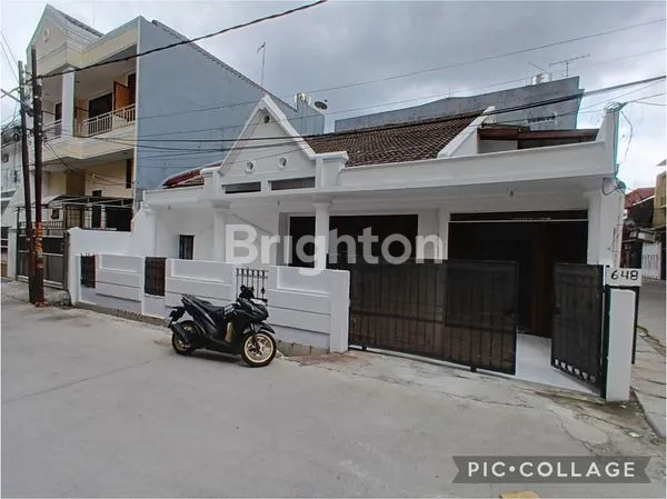 image RUMAH 1½ LANTAI SIAP HUNI DI TOMANG, LT 168M² (1)