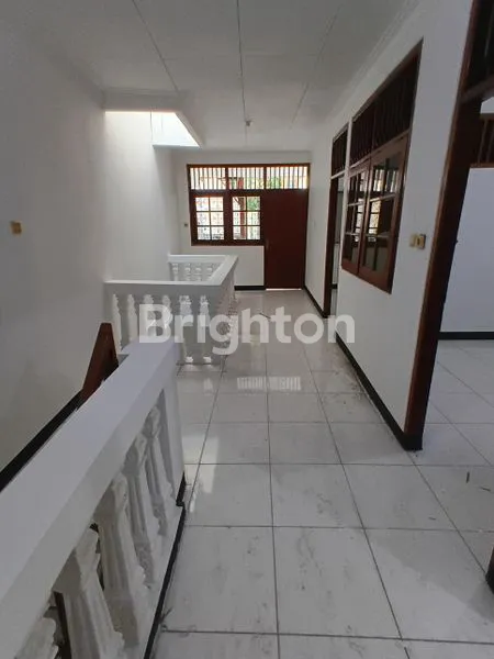 image RUMAH 1½ LANTAI SIAP HUNI DI TOMANG, LT 168M² (5)