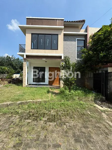 image RUMAH MEWAH 2 LANTAI DI MEKARSARI DEPOK, LT 159M² (1)
