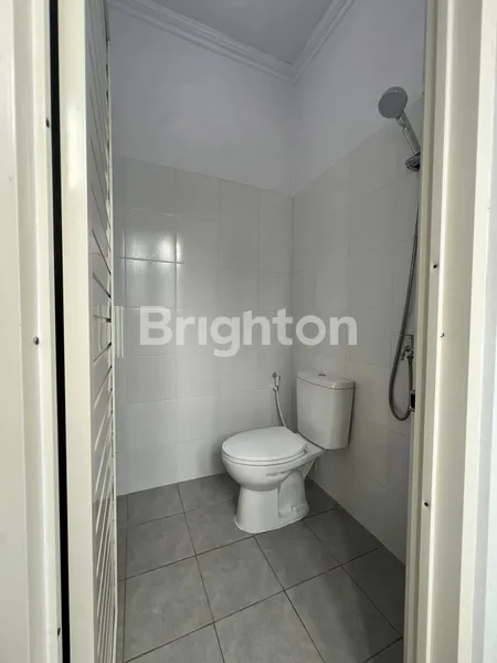 image HUNIAN NYAMAN & TERAWAT 1,5 LANTAI DI GRAND DELTASARI SIDOARJO (3)