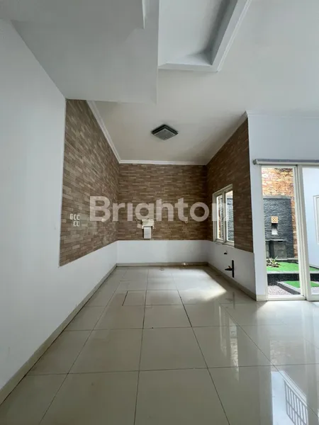 image HUNIAN NYAMAN & TERAWAT 1,5 LANTAI DI GRAND DELTASARI SIDOARJO (2)