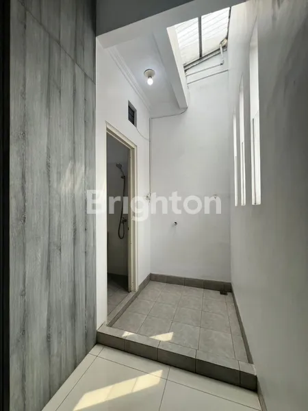 image HUNIAN NYAMAN & TERAWAT 1,5 LANTAI DI GRAND DELTASARI SIDOARJO (3)