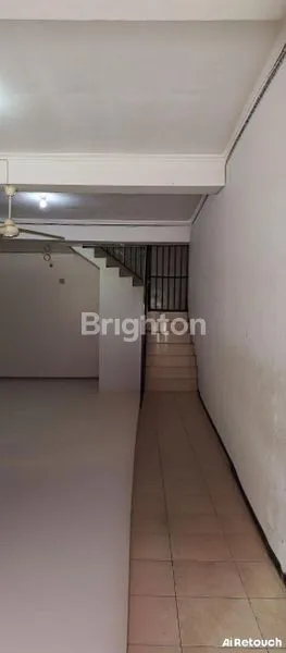 image RUMAH 2 LANTAI SHM DI KAPAS GADING, TAMBAKSARI (8)