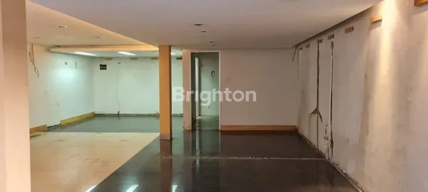 image RUKO KOMERSIAL (EX BANK) DI NOL JALAN RAYA PENGAMPON, DEKAT KEMBANG JEPUN, TOL DUPAK, UNDAAN KULON (3)