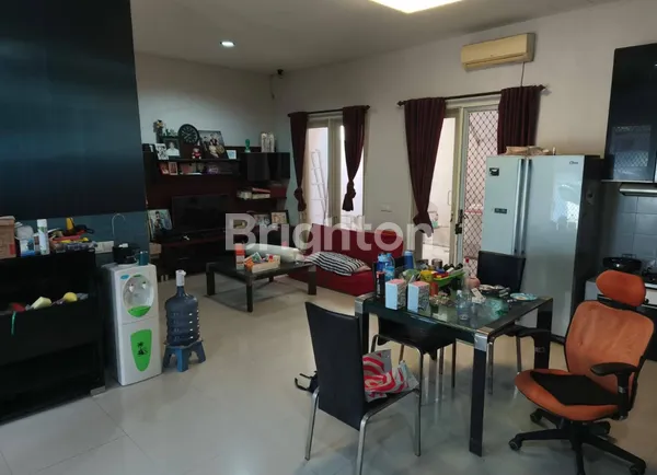 image PAKUWON CITY CLUSTER FAVORIT RUMAH SIAP HUNI 2LANTAI BAGUS BS NEGO (3)