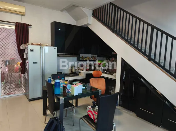 image PAKUWON CITY CLUSTER FAVORIT RUMAH SIAP HUNI 2LANTAI BAGUS BS NEGO (5)