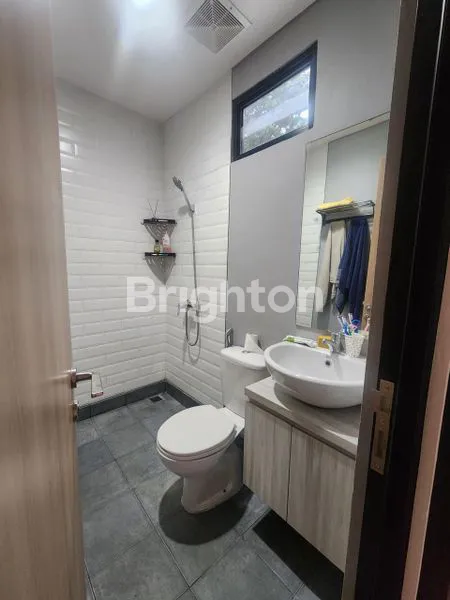 image RUMAH FURNISHED 2 LANTAI DI CENDANA PEAK LIPPO KARAWACI  UTARA (8)