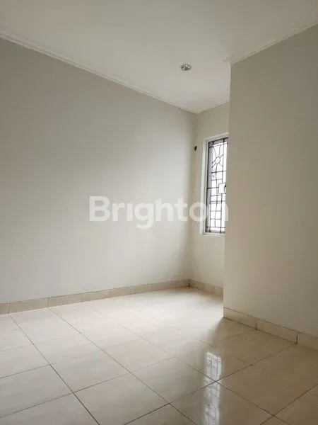 image DI JUAL RUMAH DI KOTA WISATA (8)