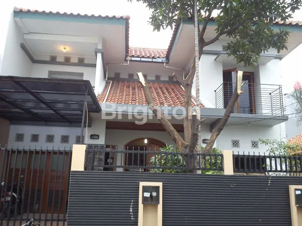 image RUMAH MEWAH KONDISI BAGUS BARU LT.232/LB.200 DI KOJA (1)