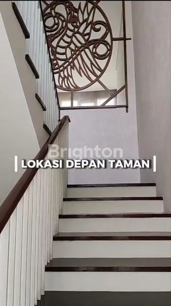 image GRAND PENINSULA. SECOND LIKE NEW. LOKASI BAGUS DEPAN TAMAN.  SEMI FURNISHED (4)