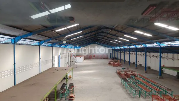 image GUDANG SIAP PAKAI MARGOMULYO INDAH DEKAT TOL SURABAYA BARAT (7)