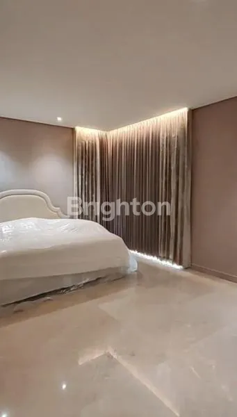 image GRAND PENINSULA. SECOND LIKE NEW. LOKASI BAGUS DEPAN TAMAN.  SEMI FURNISHED (5)