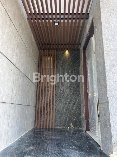 image COZY HOME RUMAH SUPER LUX CITRALAND WATERFRONT !! (6)