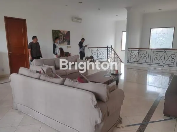 image FORE SALE- RUMAH MEWAH EKSKLUSIF – KEMANG SELATAN RAYA, JAKARTA SELATAN JUAL RUMAH KEMANG SELATAN - JAKARTA SELATAN  (4)