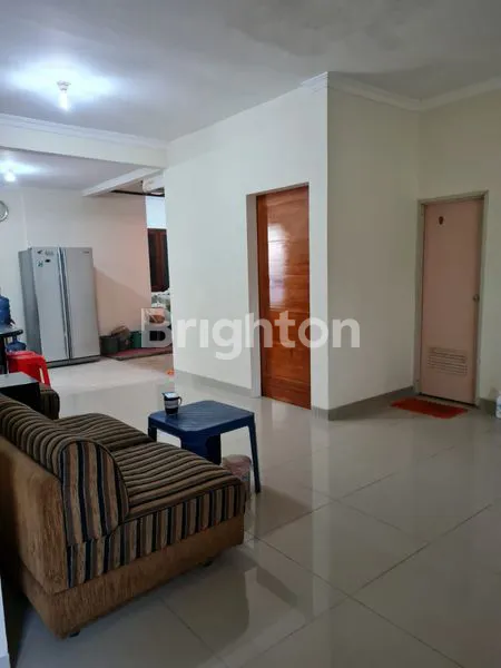 image RUMAH BAGUS SIAP HUNI DI GRIYA LOKA BSD CITY TANGERANG SELATAN (2)