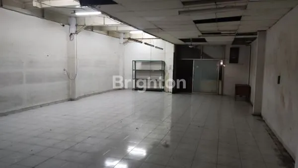 image SEWA RUKO DENGAN LOKASI YANG SANGAT STRATEGIS USAHA APA AJA PASTI JALAN (2)