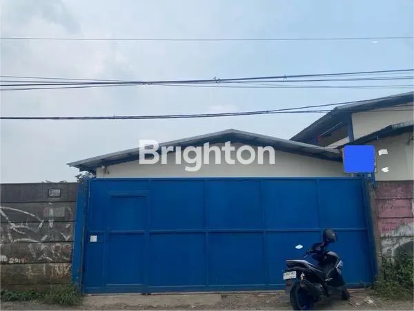 STRATEGIS DAN MENGUNTUNGKAN