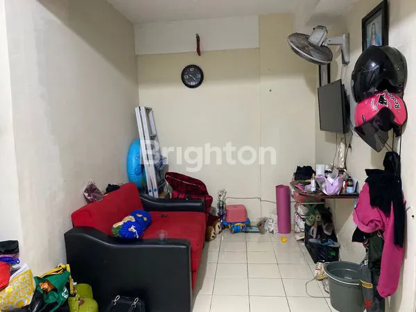 image APARTEMEN GREEN PARK VIEW (1)