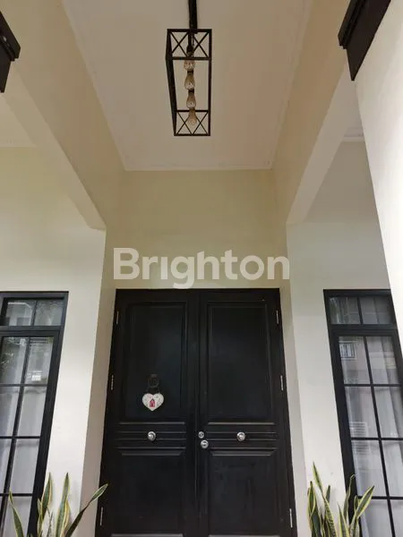 image DIJUAL RUMAH MEWAH ASRI DI SERPONG PARK TANGERANG (3)