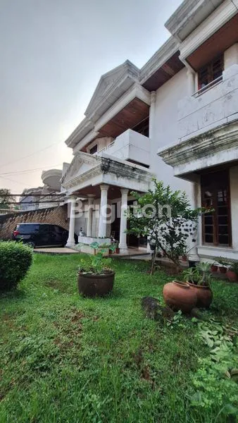 image RUMAH MEWAH SUNRISE GARDEN JAKARTA BARAT (2)