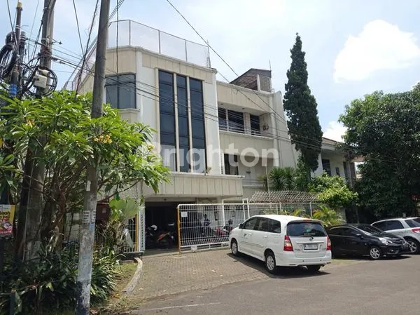 image GEDUNG KANTOR DI JUAL DI LOWOKWARU KOTA MALANG (2)