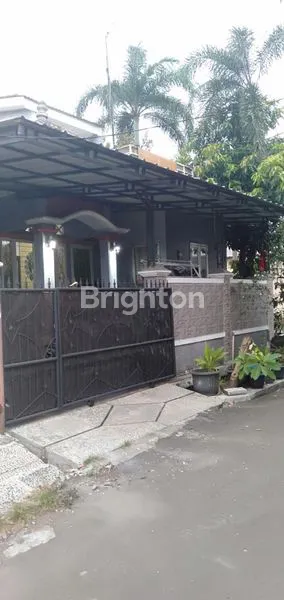 image RUMAH CANTIK VILLA NUSA INDAH 5 (1)