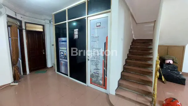 image DIJUAL CEPAT RUMAH 2 LANTAI EX KANTOR DI TOMANG JAKARTA BARAT (3)