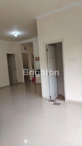 image DISEWAKAN RUMAH 2 LANTAI ARAYA (5)