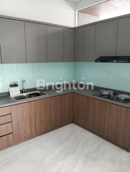 image RUMAH BARU HOOK MEWAH MANYAR, 4+1 KT & 3+1 KM (4)