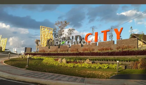 image GRAND CITY RUKO BLOK RAMAI SAMPAI MALAM (2)