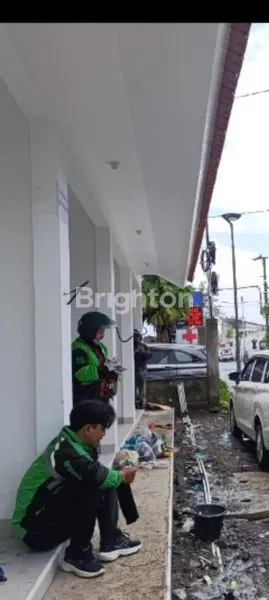 image DIKONTRAKAN TOKO DI CANGGU (4)