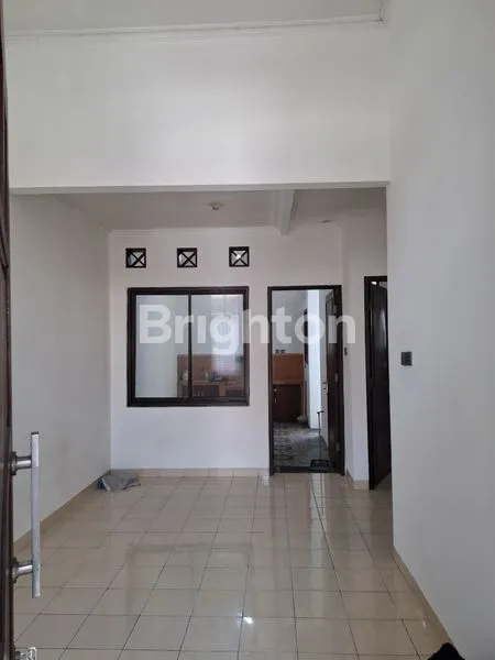 image DI JUAL CANTIK DAN STRATEGIS (3)