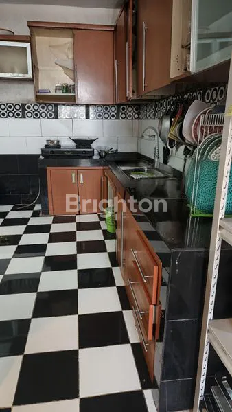 image RUMAH MEWAH & STRATEGIS DI PETUKANGAN SELATAN – AKSES TOL ±200–500 METER (3)