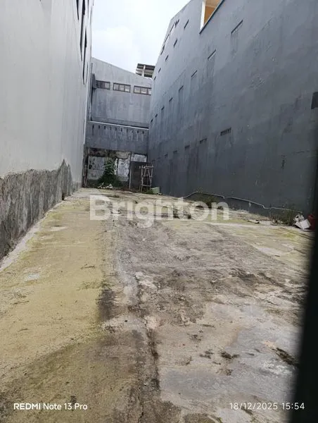 image GUDANG STRATEGIS, BANGUNAN  LOS  TERBUKA, AKSES  GANG DEPAN  JALAN MATARAM.  (2)