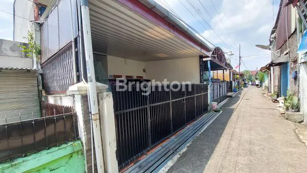 image DIJUAL RUMAH 2 LANTAI SIAP HUNI DEPOK TENGAH (7)