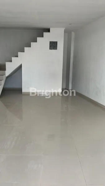 image PELUANG INVESTASI LANGKA: RUMAH SHM DI JALUR UTAMA BY PASS TANAH LOT! (2)