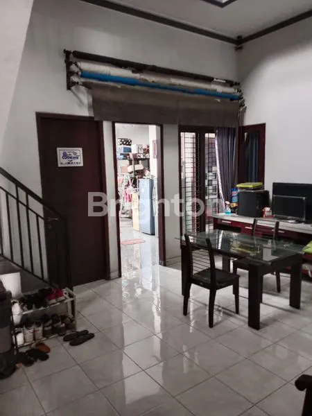 image DIJUAL RUMAH KOST SIAP HUNI JL NGAGEL TIRTO SURABAYA (5)