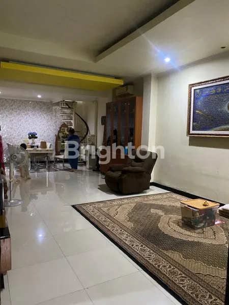 image RUMAH HOOK NYAMAN DI TAMAN YASMIN (2)