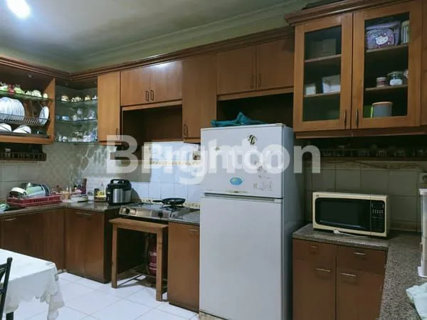 image TURUN HARGA!! RUMAH 2 LANTAI HARAPAN INDAH BERKUALITAS DENGAN LOKASI STRATEGIS, NYAMAN DAN AMAN (8)