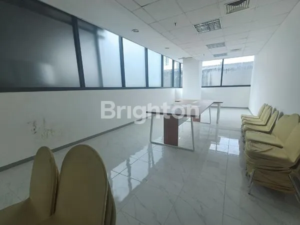 image *DISEWAKAN SPACE OFFICE DG LB  40M2 - 1200M2 DI GEDUNG LIPPO-KUNINGAN, JAKARTA SELATAN..*\N(KODE RMRG 2904)\N\N\N (8)