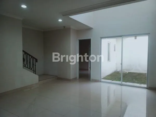 image RUMAH 2 LT DI EMMINENT VIVACIA BSD TANGERANG (1)