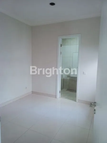 image RUMAH 2 LT DI EMMINENT VIVACIA BSD TANGERANG (4)
