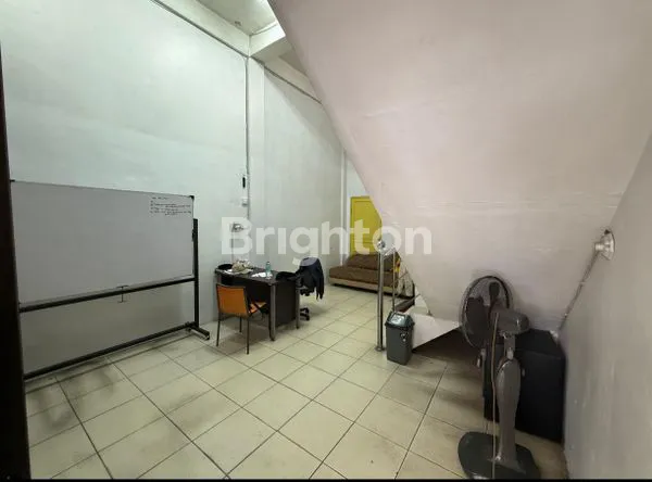 image RUKO GANDENG STRATEGIS BISNIS - RINGROAD - MEDAN (6)