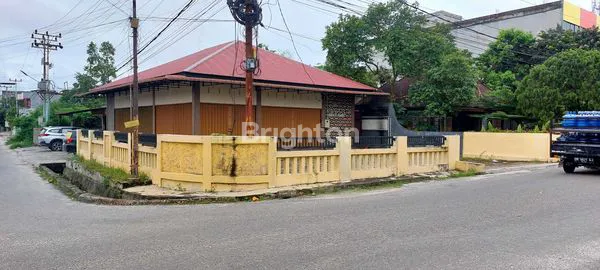 image RUMAH HOOK STRATEGIS 630M², DEKAT MAL CIPUTRA (2)