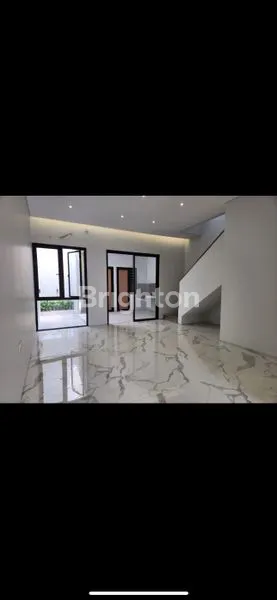 image RUMAH BARU GRESS SIAP HUNI READY APRIL 2026 RUNGKUT MAPAN DEKAT UPN IPH MERR MEDOKAN  IR SOEKARNO 10 MENIT KE BANDARA  (7)